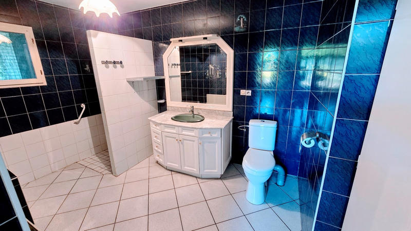 Maison en pierre - 94 m² - 4 pièces