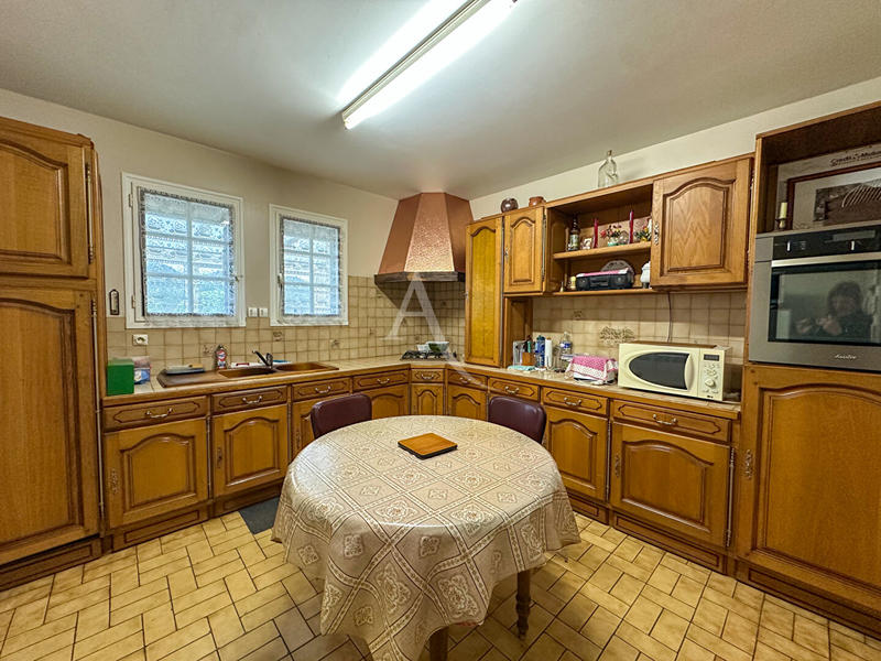 Maison - 95 m² - 4 pièces