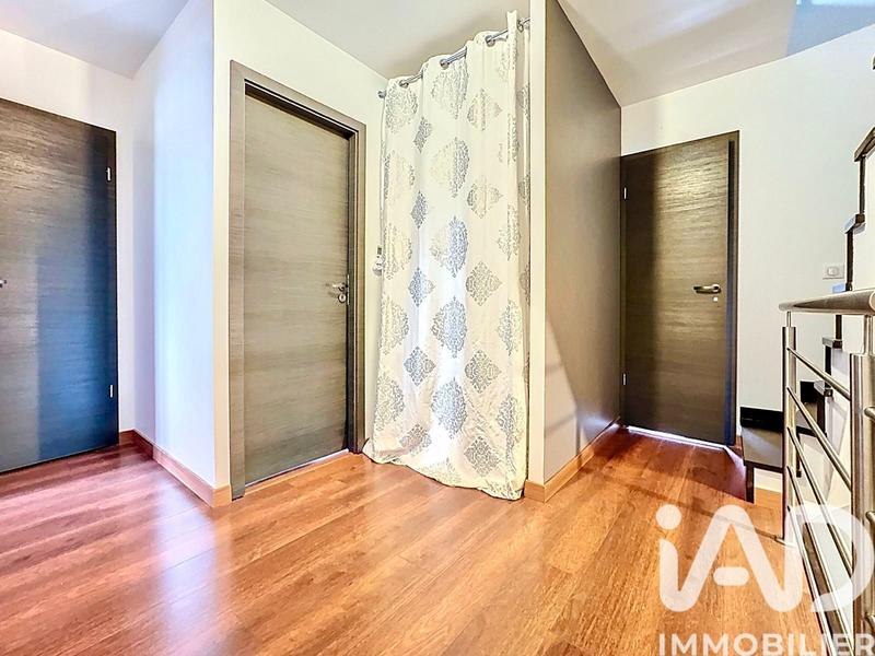 Maison - 122 m² - 7 pièces