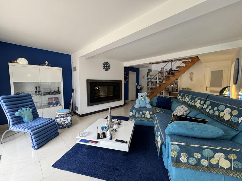 Maison - 291 m² - 8 pièces