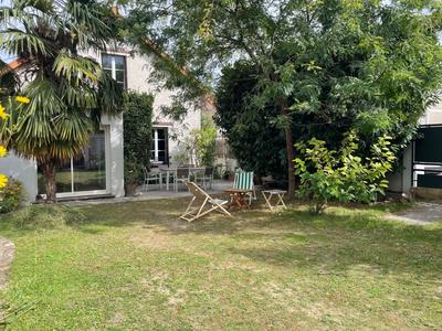 Maison - 101 m² - 4 pièces