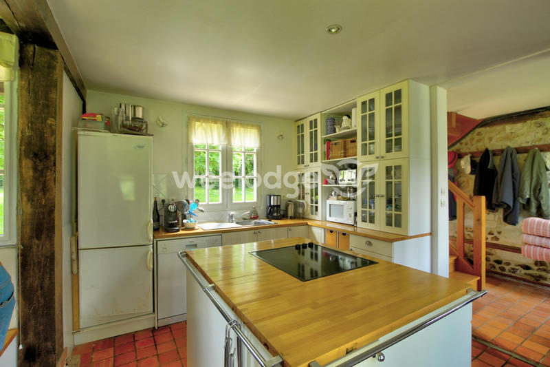 Maison - 326 m² - 12 pièces