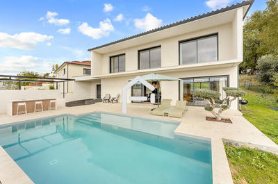 Maison - 160 m² - 4 pièces