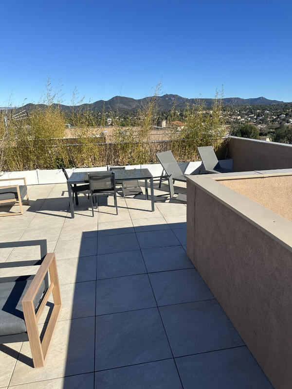 Appartement - 81 m² - 4 pièces