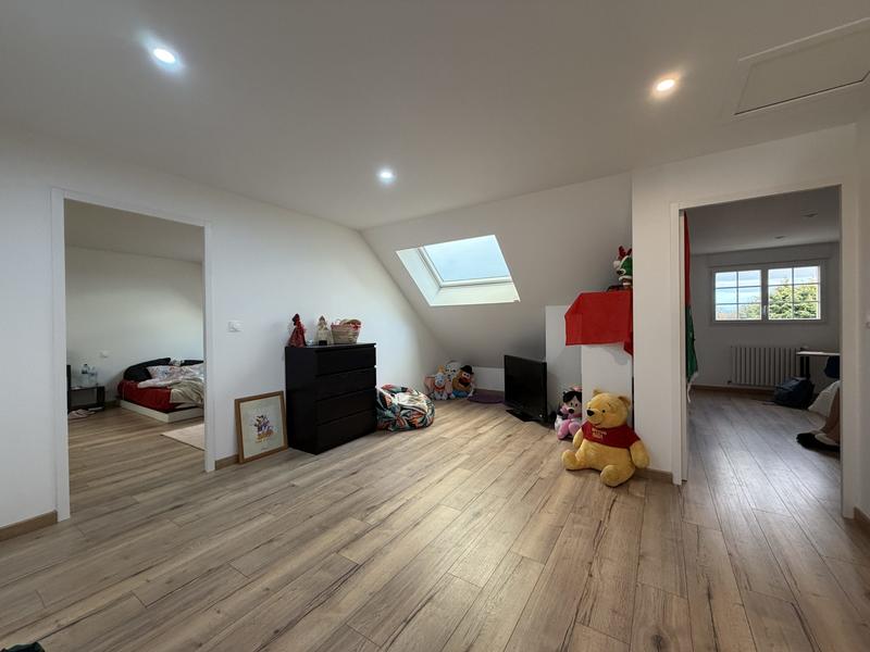 Maison traditionnelle - 160 m² - 6 pièces