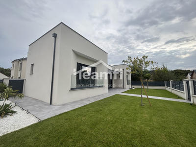 Maison - 150 m² - 5 pièces