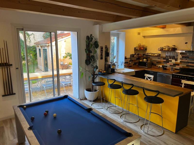 Maison - 315 m² - 10 pièces