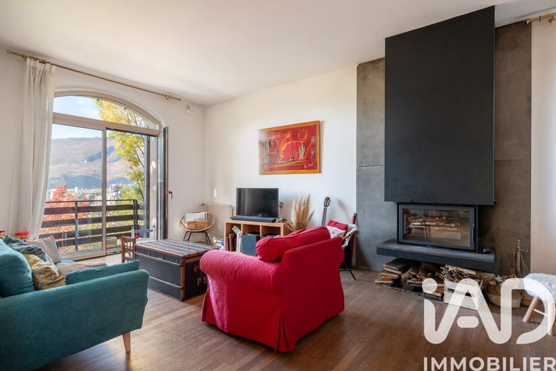 Maison - 176 m² - 7 pièces