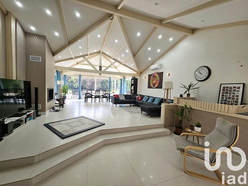 Maison - 166 m² - 6 pièces