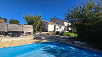 Maison - 150 m² - 4 pièces