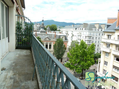 Appartement - 61 m² - 2 pièces