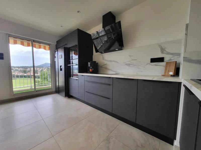 Appartement - 70 m² - 4 pièces