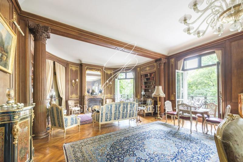 Appartement - 285 m² - 7 pièces