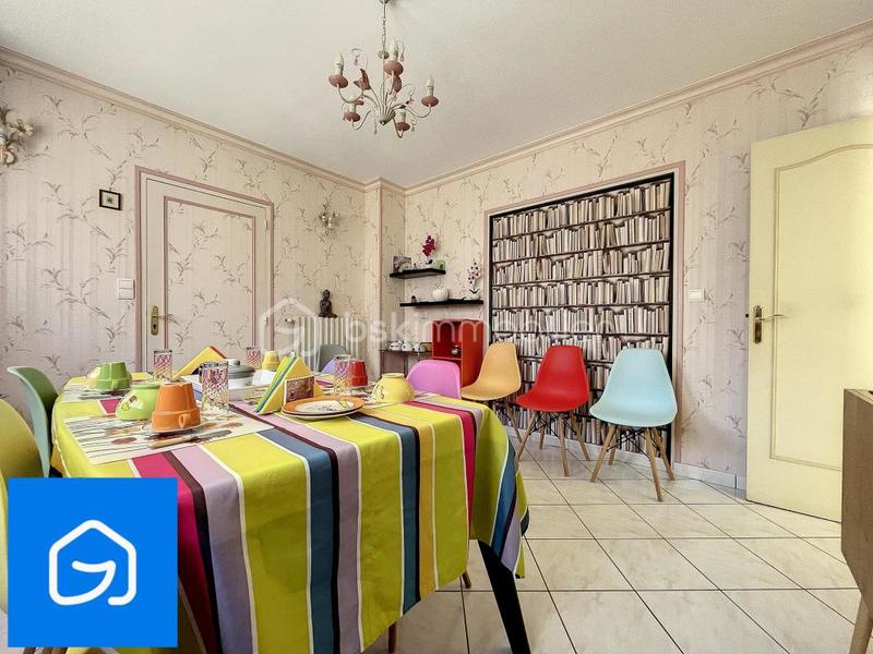 Villa - 232 m² - 10 pièces