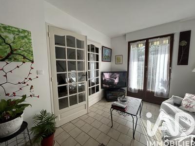 Maison - 104 m² - 4 pièces