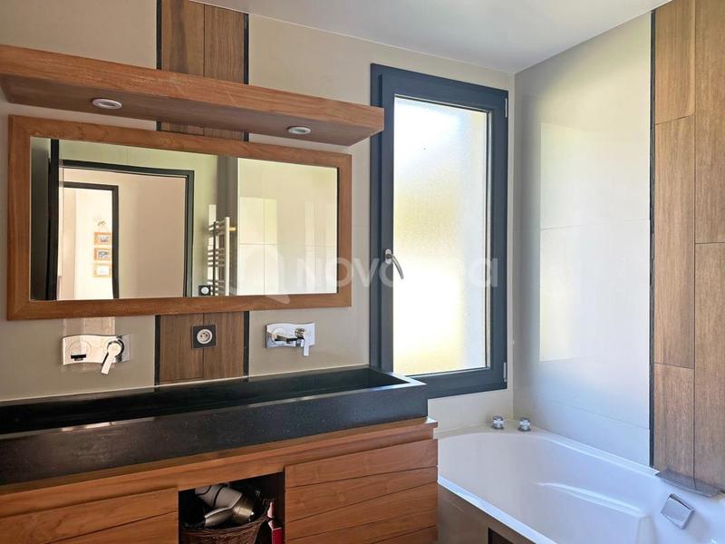 Maison - 106 m² - 4 pièces