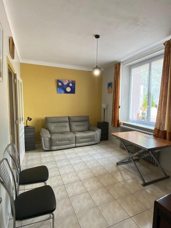 Maison de village - 257 m² - 9 pièces