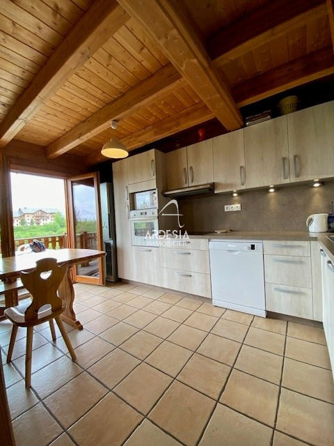 Châlet - 178 m² - 12 pièces