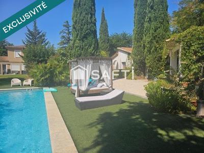 Maison - 293 m² - 8 pièces