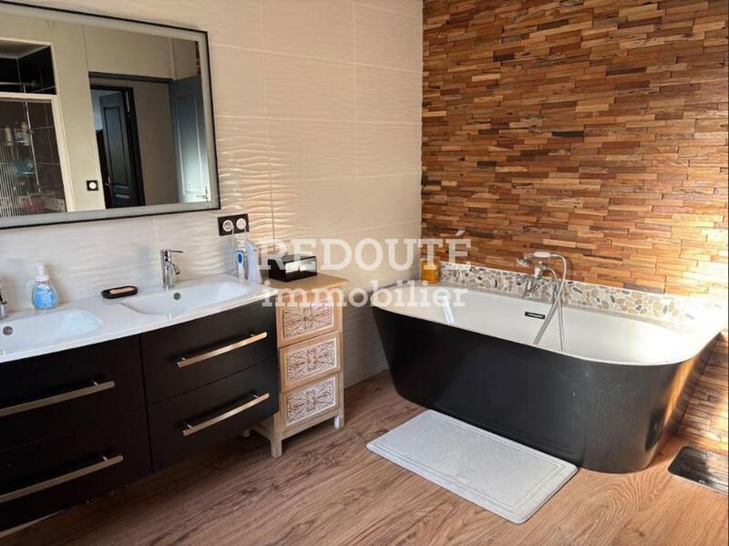 Maison - 145 m² - 6 pièces