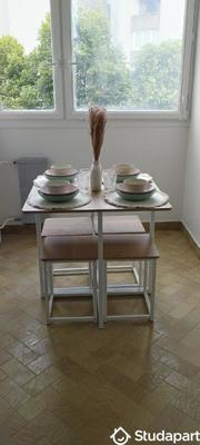 Chambre - 10 m² - 1 pièce