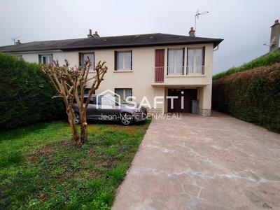 Maison - 82 m² - 5 pièces