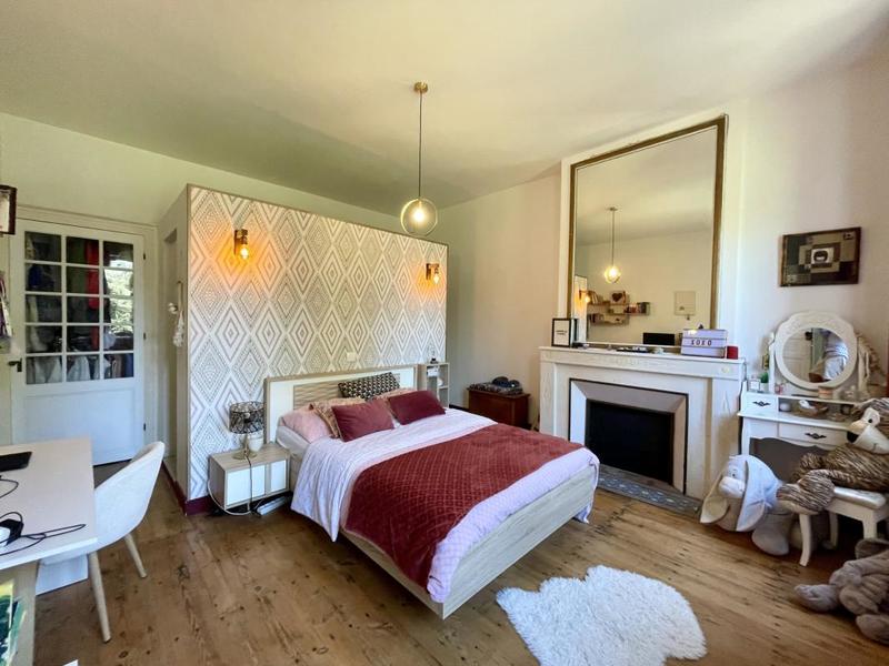 Maison de maîtres - 270 m² - 10 pièces