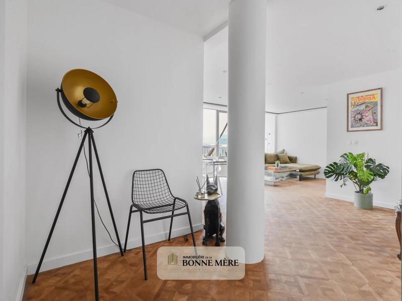 Appartement - 100 m² - 4 pièces