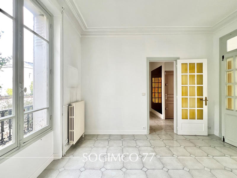 Maison - 171 m² - 8 pièces