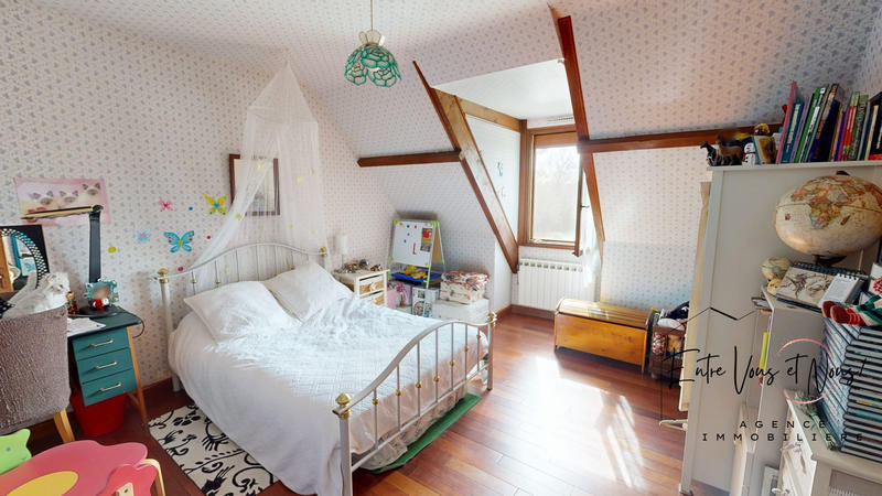 Maison - 206 m² - 8 pièces