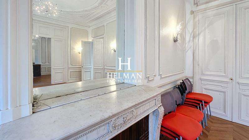 Château - 550 m² - 17 pièces