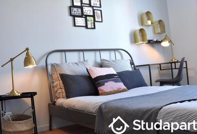 Chambre - 11 m² - 1 pièce