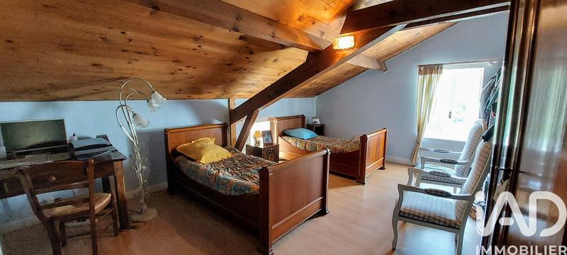 Maison - 300 m² - 15 pièces