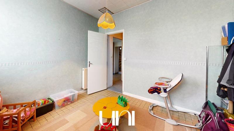 Maison - 209 m² - 7 pièces