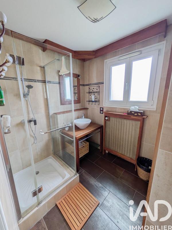 Maison - 197 m² - 8 pièces