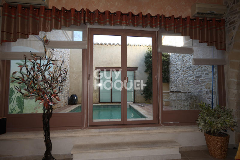 Maison - 220 m² - 5 pièces