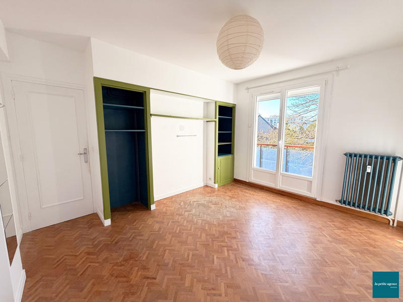 Appartement - 127 m² - 6 pièces