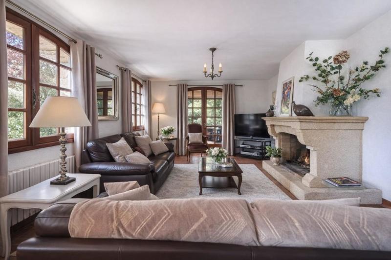 Maison ancienne - 175 m² - 6 pièces