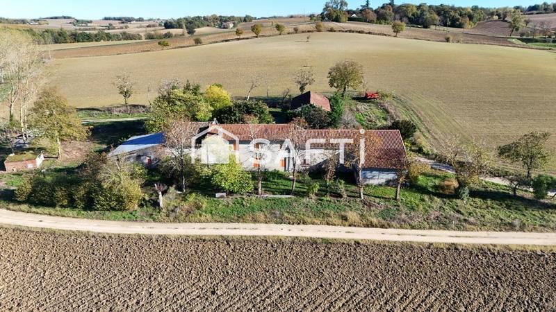 Maison - 168 m² - 9 pièces