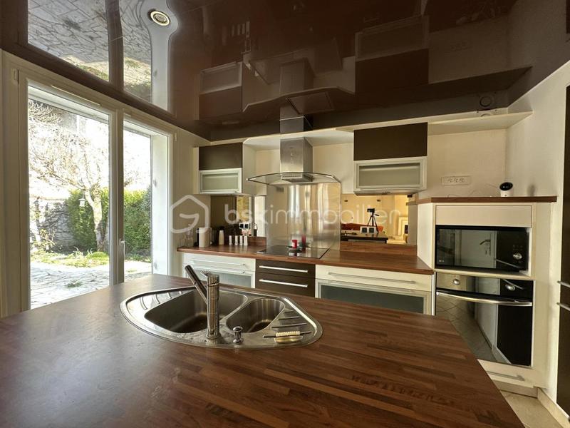 Maison - 110 m² - 5 pièces