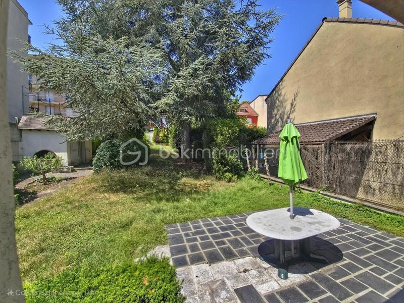 Maison d'architecte - 190 m² - 8 pièces