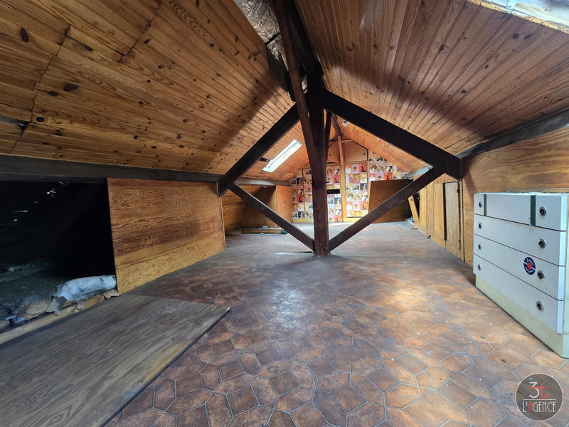 Maison - 160 m² - 7 pièces