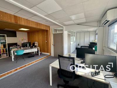 Bureau - 195 m² - 4 pièces