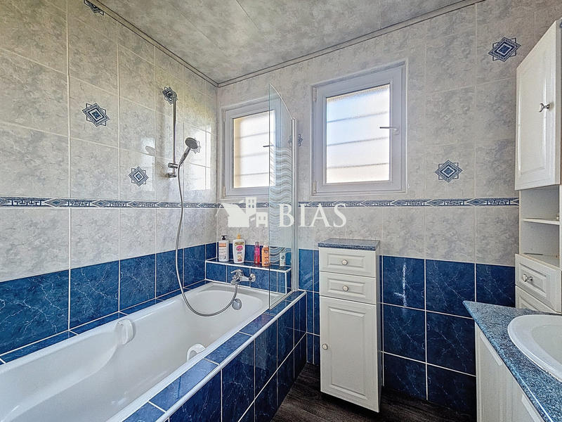 Maison - 76 m² - 4 pièces