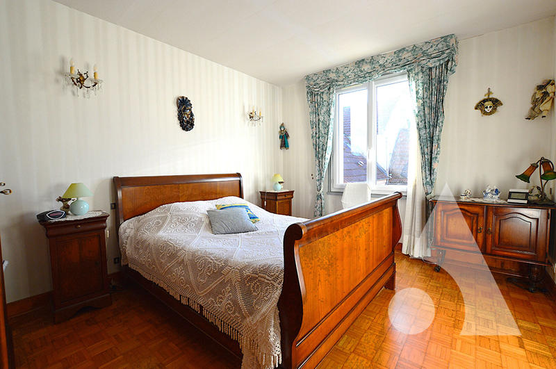 Maison - 74 m² - 5 pièces