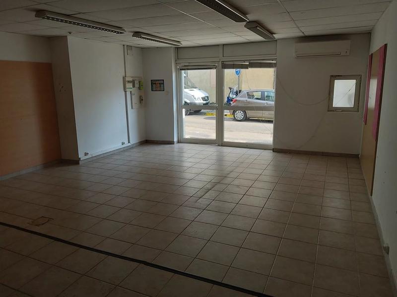 Local commercial - 85 m²