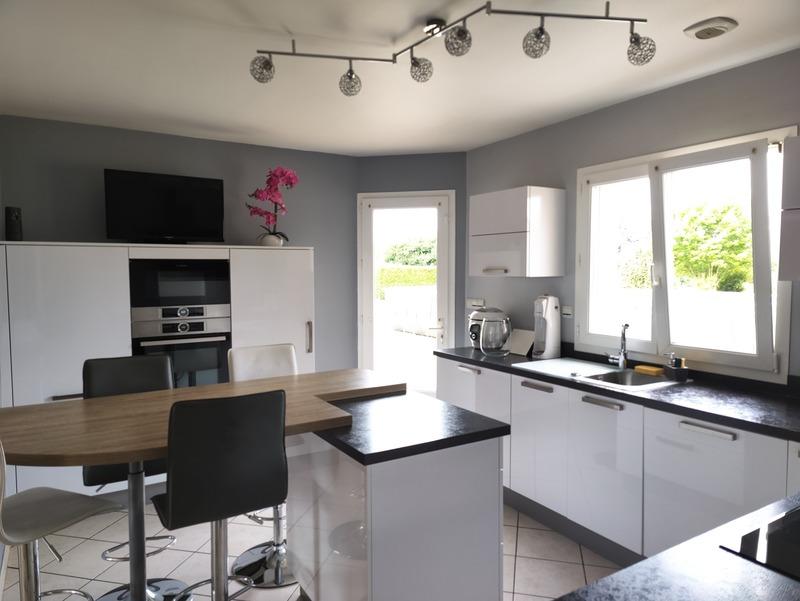 Maison - 146 m² - 6 pièces