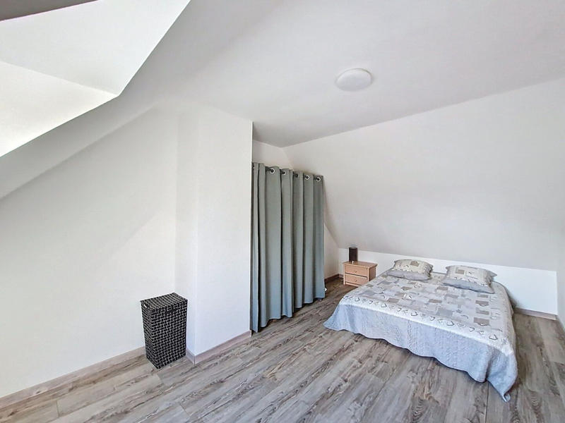 Maison - 96 m² - 5 pièces