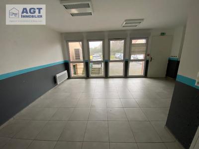 Local commercial - 63 m² - 1 pièce