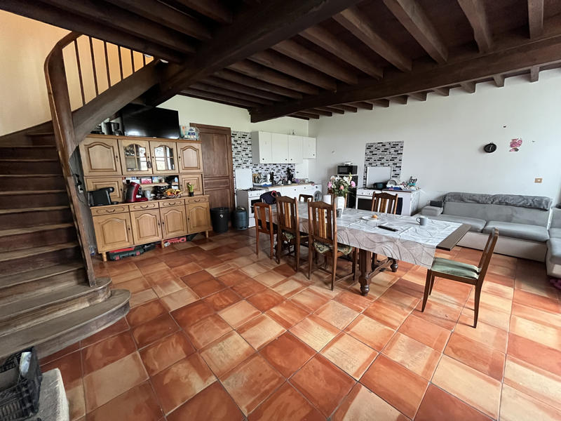 Maison - 548 m² - 12 pièces